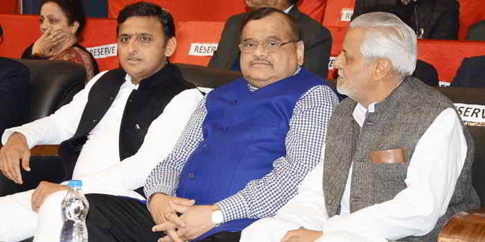 Akhilesh Das Gupta with then UP CM Akhilesh Yadav