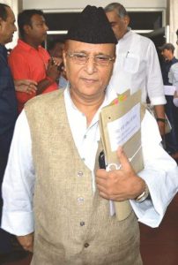 Samajwadi Party leader Azam Khan tendered an apology after a petition was filed against his comments. Photo: UNI
