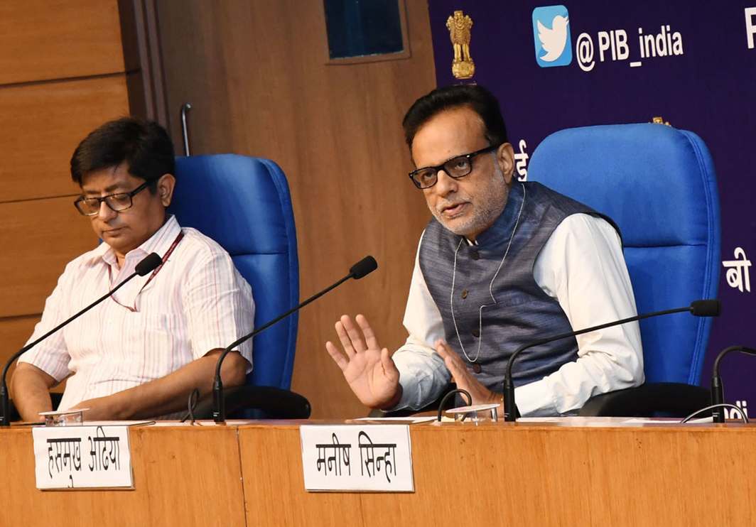 POLICY IN PROGRESS: Revenue Secretary Hasmukh Adhia along with a team of officers of the Department of Revenue and Central Board of Excise & Customs, at the Master Classes Session 3 on GST, at National Media Centre, in New Delhi, UNI