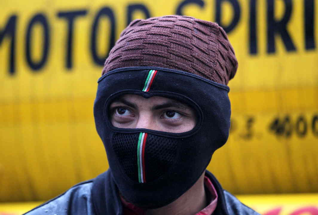 WORSENING CLIMATE: A man wears a mask on a cold winter morning in Jammu, Reuters/UNI