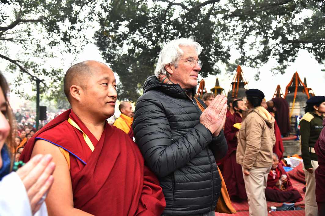 GUEST WORSHIPPER: Hollywood actor Richard Gere prays during Tibetan spiritual leader, The Dalai Lama's visit, at the World Heritage Mahabodhi Temple in Bodh Gaya, UNI