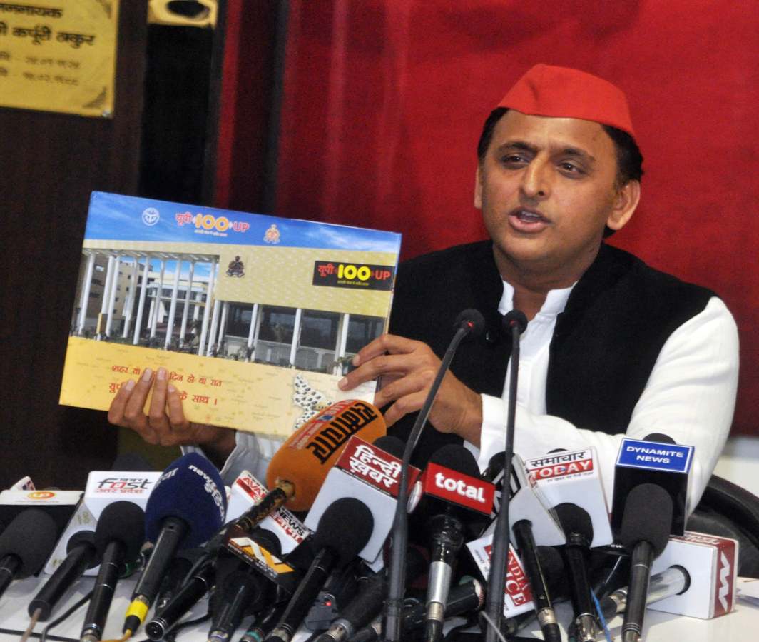FIGHT BJP: Samajwadi Party president Akhilesh Yadav addresses a press conference at the party office in Lucknow, UNI