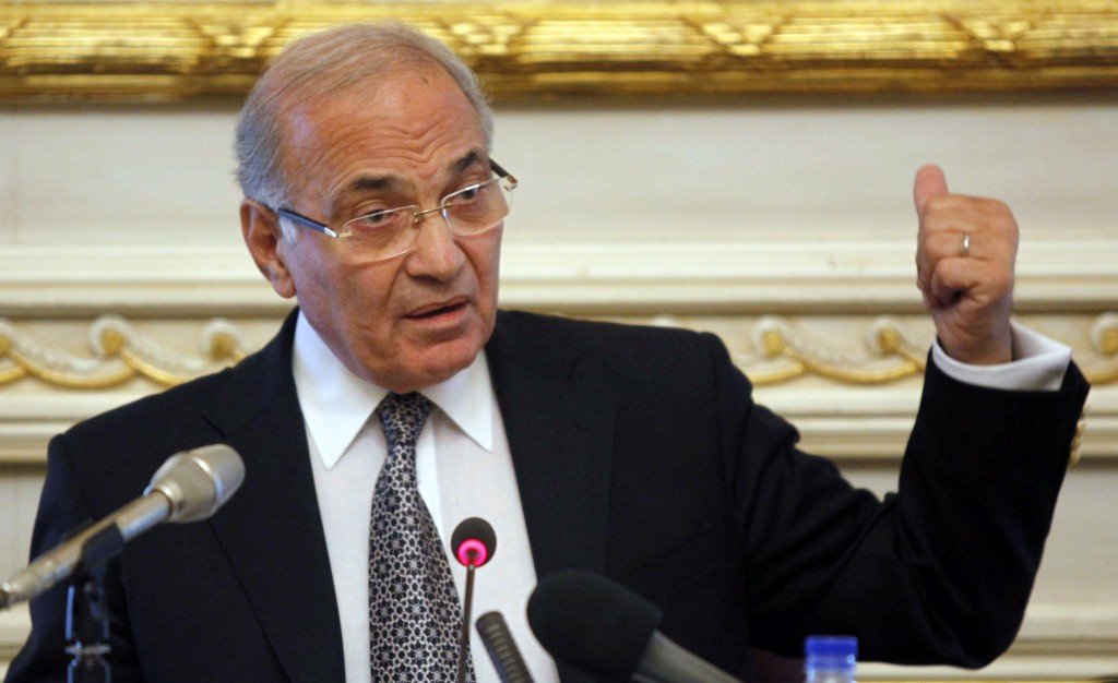 Egypt: former PM withdraws from Presidential contest