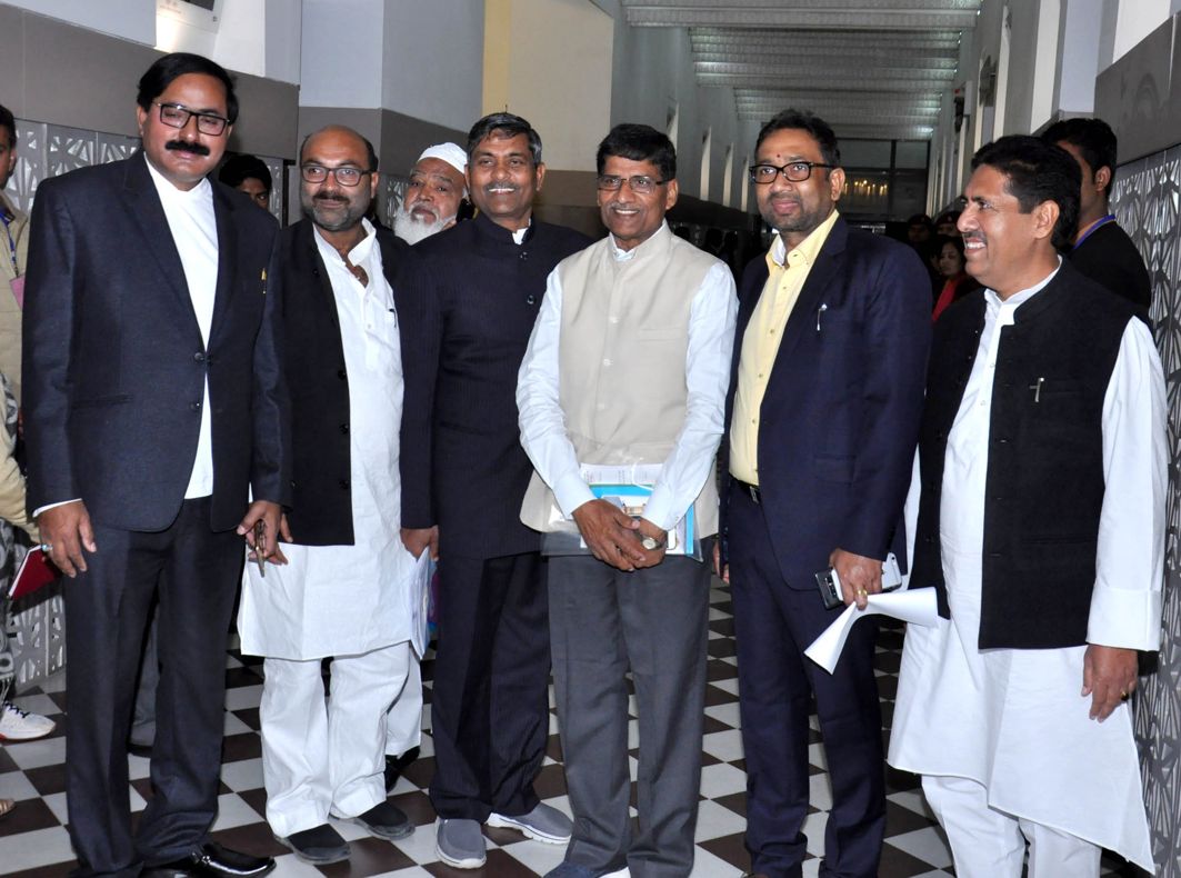 MONEY TALK: BSP and Congress MLAs after attending the budget session at Uttar Pradesh Assembly in Lucknow, UNI